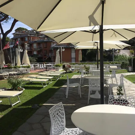 Liguria Rapallo Italy Intero Appartamento Con Terrazza Vista Mare In Residence Con 2 Piscine E Campo Da Tennis A Disposizione *