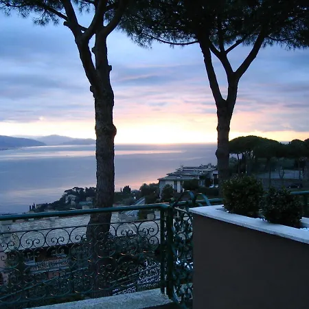 Liguria Rapallo Italy Intero Appartamento Con Terrazza Vista Mare In Residence Con 2 Piscine E Campo Da Tennis A Disposizione Ραπάλο