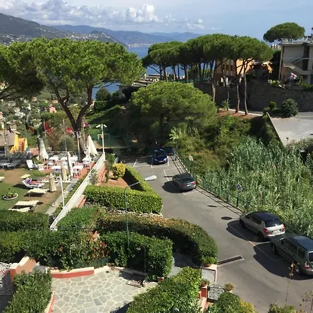 Liguria Rapallo Italy Intero Appartamento Con Terrazza Vista Mare In Residence Con 2 Piscine E Campo Da Tennis A Disposizione