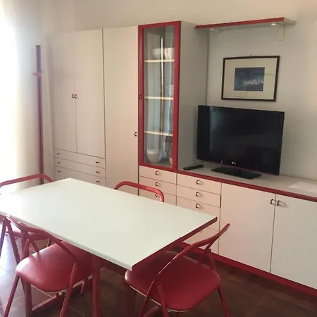 Liguria Rapallo Italy Intero Appartamento Con Terrazza Vista Mare In Residence Con 2 Piscine E Campo Da Tennis A Disposizione