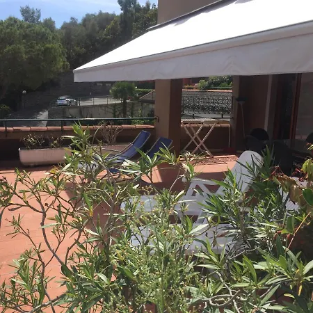Lägenhet Liguria Rapallo Italy Intero Appartamento Con Terrazza Vista Mare In Residence Con 2 Piscine E Campo Da Tennis A Disposizione *