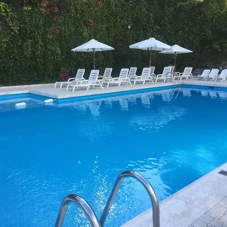 Liguria Rapallo Italy Intero Appartamento Con Terrazza Vista Mare In Residence Con 2 Piscine E Campo Da Tennis A Disposizione Rapallo
