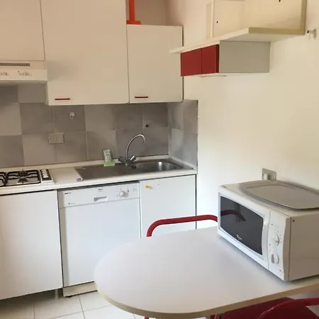 Lägenhet Liguria Rapallo Italy Intero Appartamento Con Terrazza Vista Mare In Residence Con 2 Piscine E Campo Da Tennis A Disposizione Rapallo